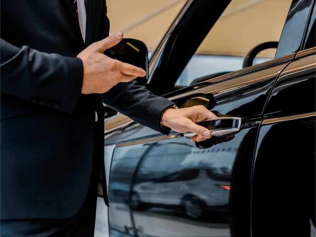 רכב לעסק: מה עדיף, רכב פרטי או רכב מסחרי?